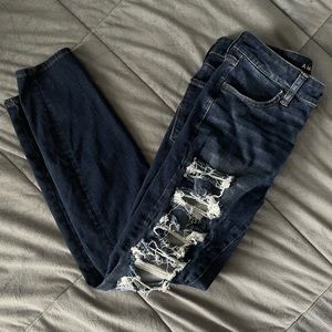 American Eagle Ripped Jeans Size 10